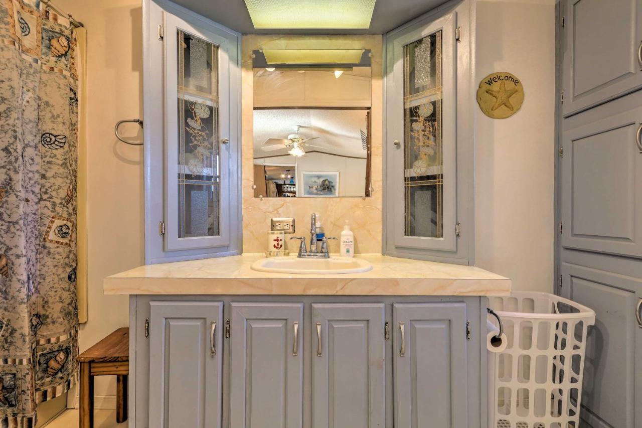 Quaint Chincoteague Island Hideaway With 2 Porches! Villa Exteriör bild