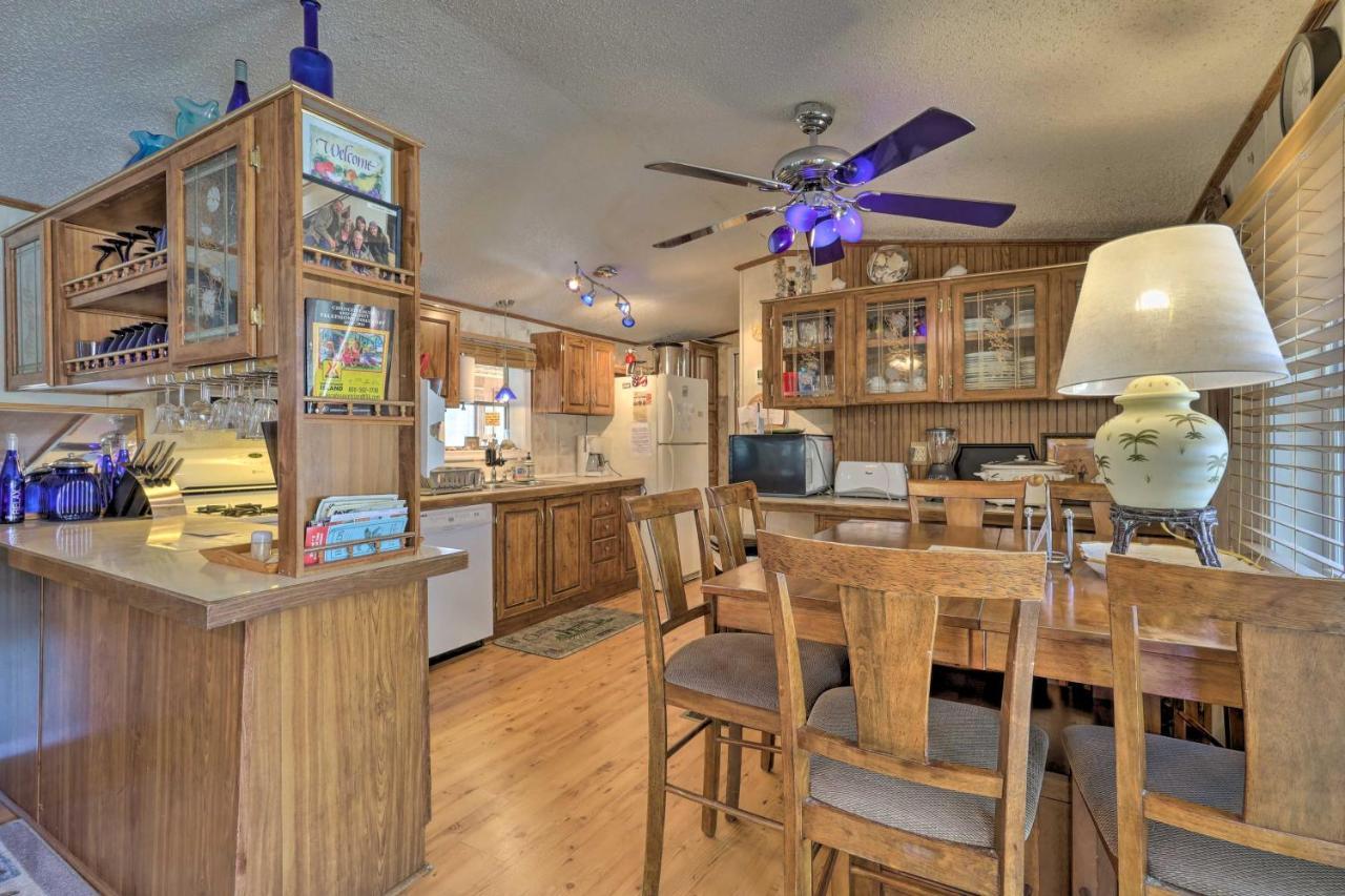Quaint Chincoteague Island Hideaway With 2 Porches! Villa Exteriör bild